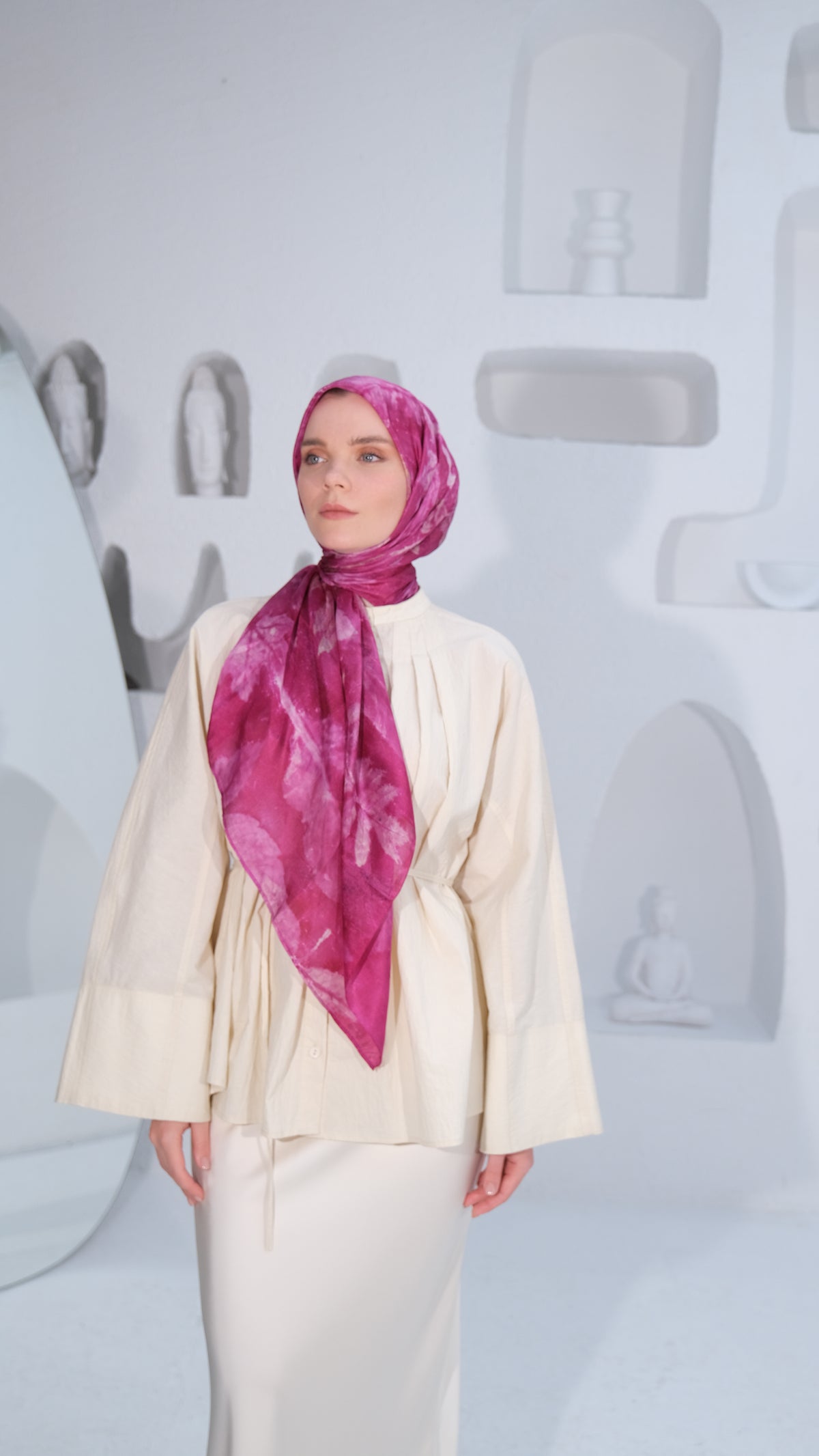 Heirloom No. 05 %100 ipek eşarp – 3. görsel