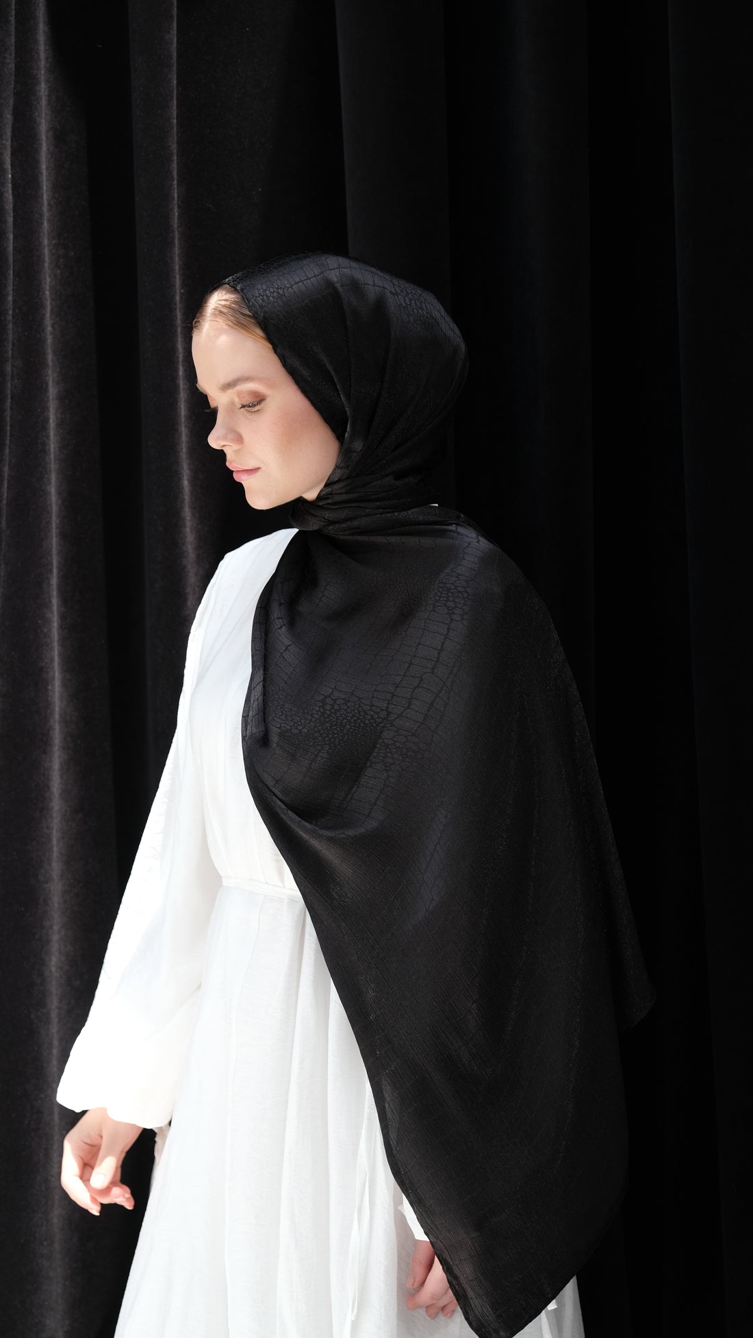 Pure Şal Violetta siyah desenli tesettür şalı – Feminor