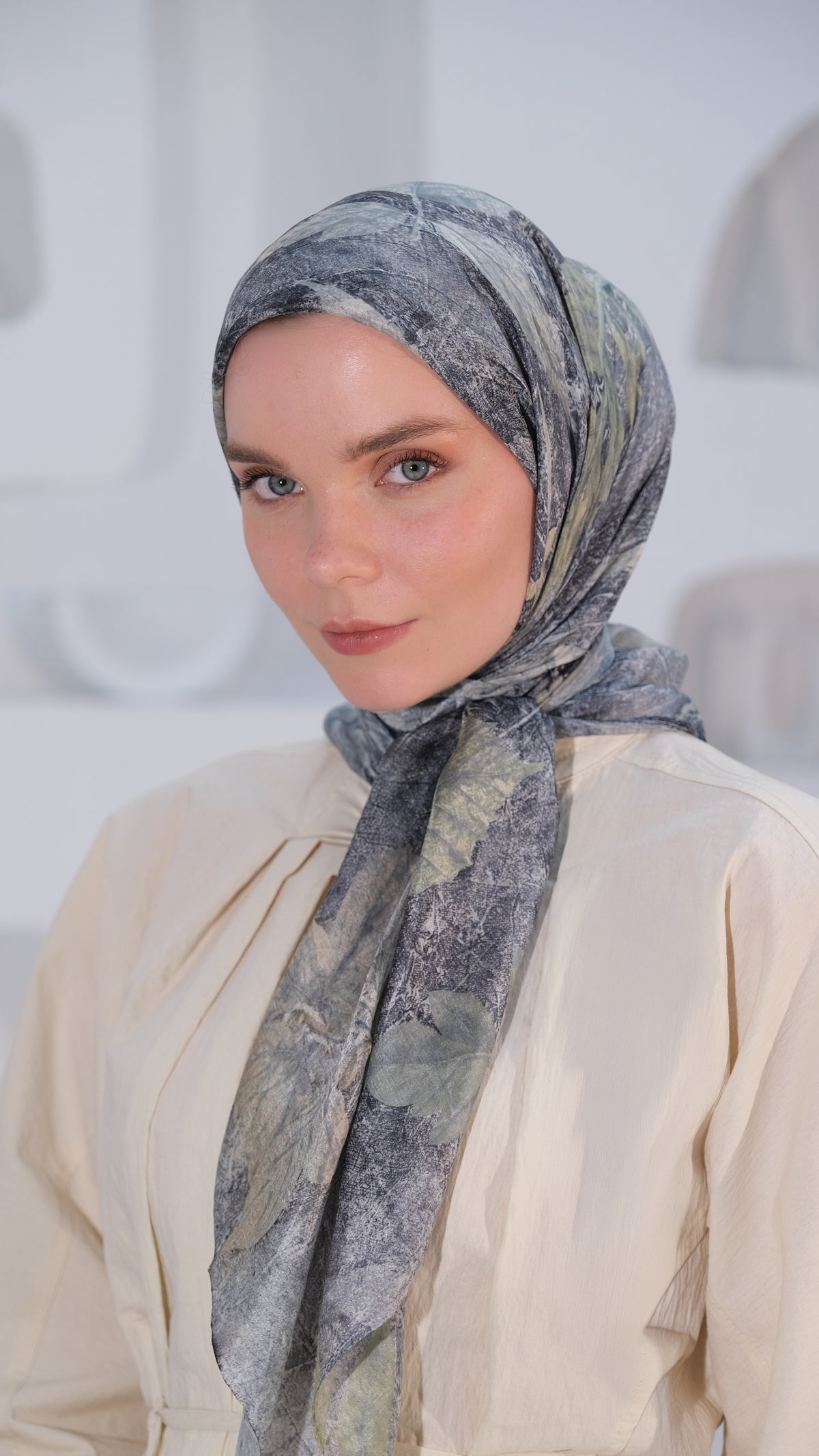 Heirloom No. 02 %100 ipek eşarp – 4. görsel